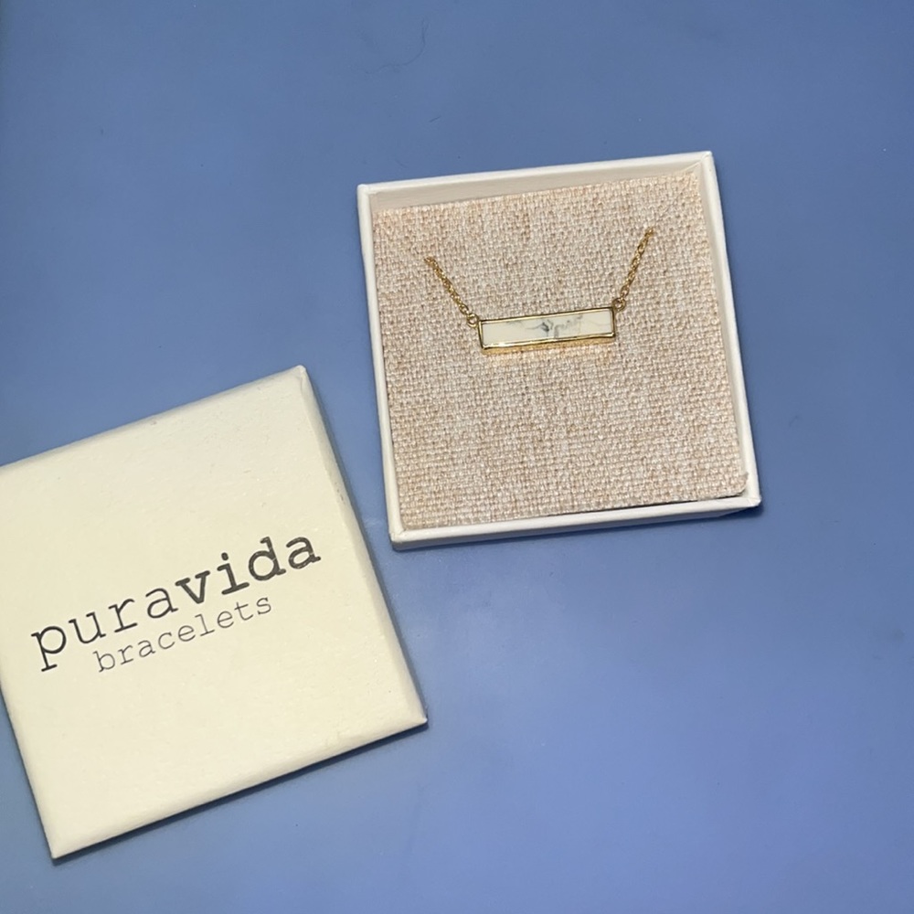 Pura vida necklace